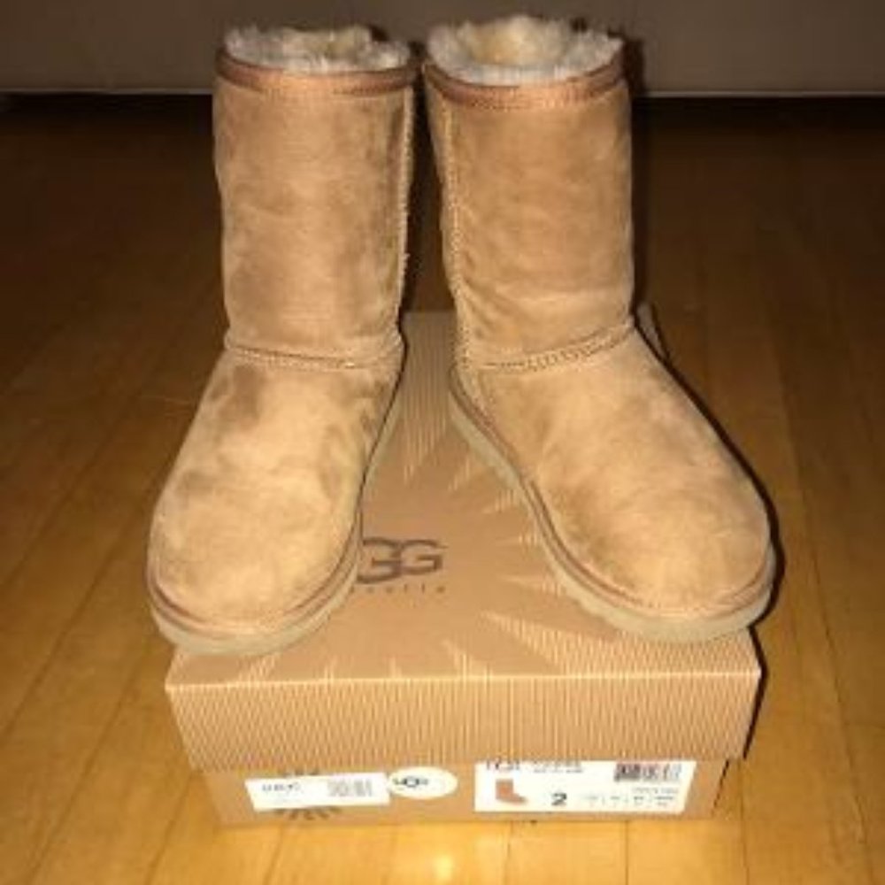 Ugg Kids Classic Boot Chestnut (Authentic) Sz 2